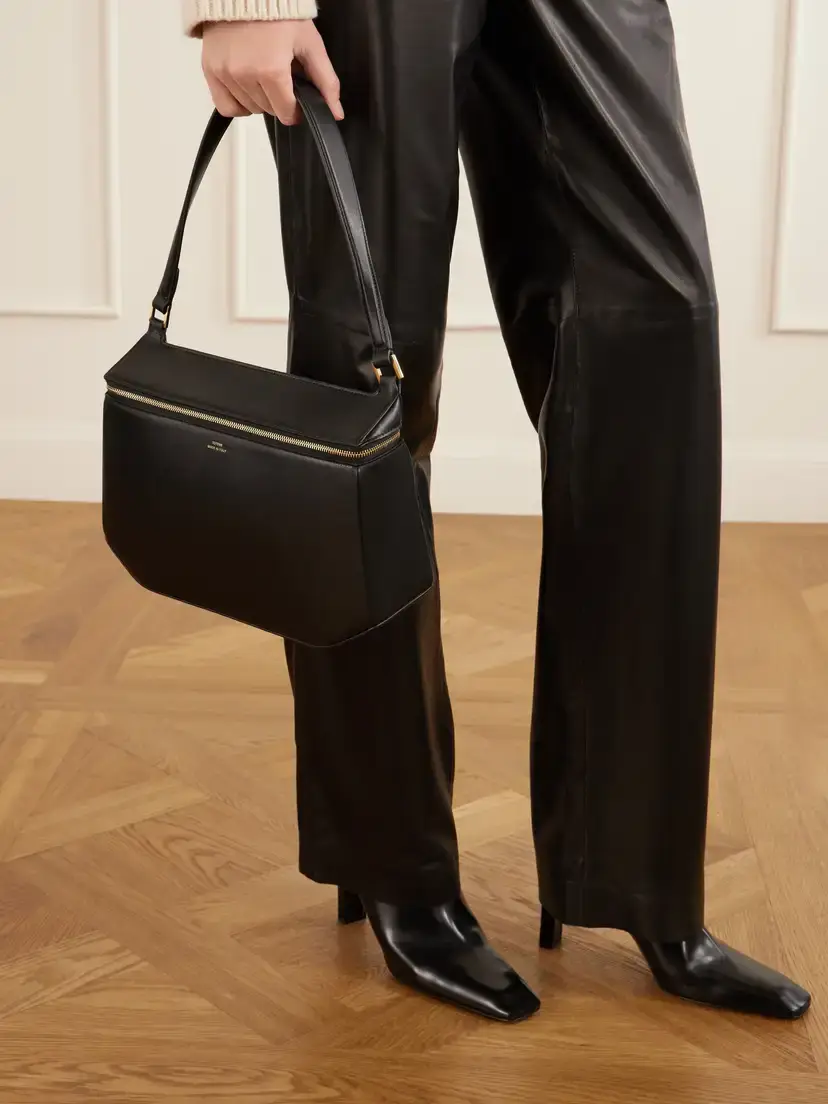 TOTEME Clip Leather Shoulder Bag | Thumbnail 2 TOTEME Clip Leather Shoulder Bag | Thumbnail 2