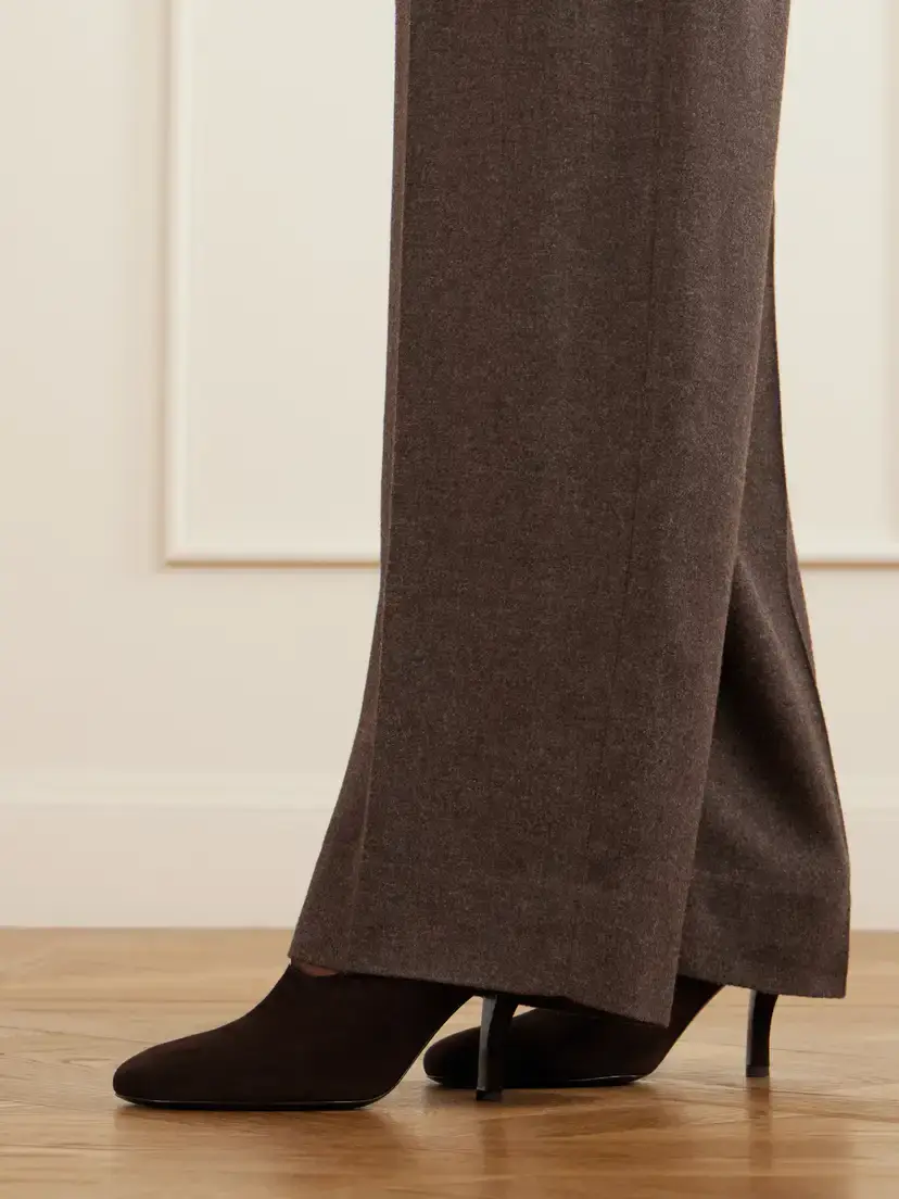 TOTEME Contour Suede Mules | Thumbnail 2