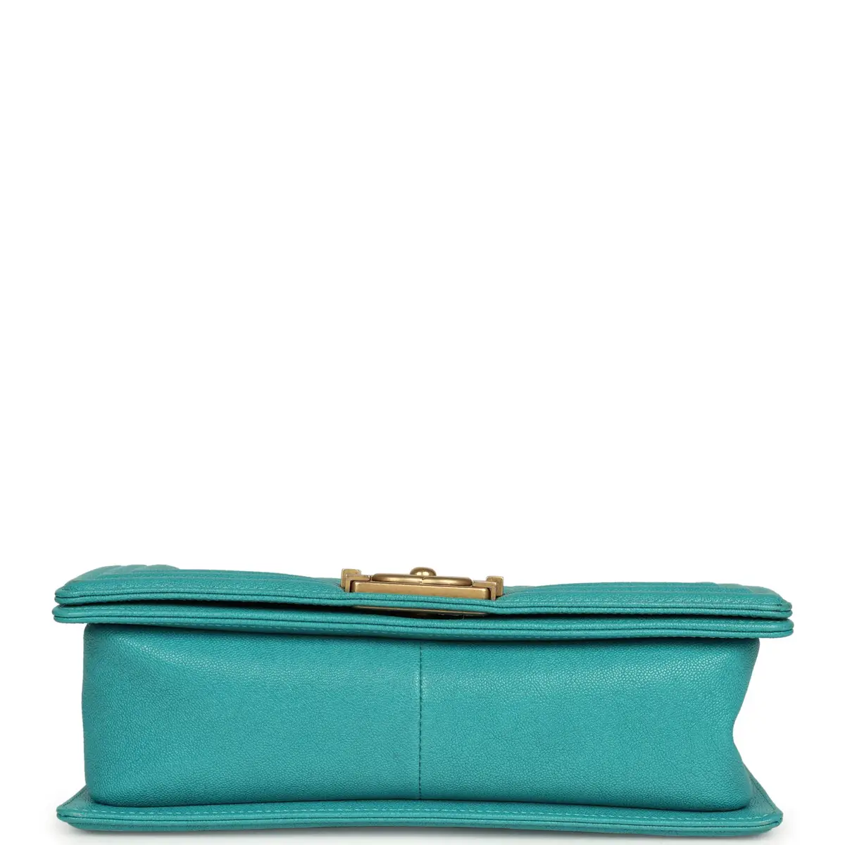 Chanel Pre-owned Chanel Medium Boy Bag Turquoise Caviar Antique Gold Hardware | Thumbnail 6 Chanel Pre-owned Chanel Medium Boy Bag Turquoise Caviar Antique Gold Hardware | Thumbnail 6