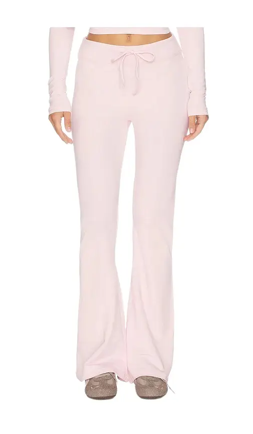 WellBeing + BeingWell WellBeing + BeingWell Coralie Pant | Image 1 WellBeing + BeingWell WellBeing + BeingWell Coralie Pant | Image 1