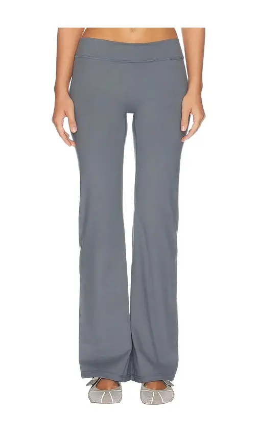 WellBeing + BeingWell WellBeing + BeingWell Flowwell Niko Pant | Image 1 WellBeing + BeingWell WellBeing + BeingWell Flowwell Niko Pant | Image 1
