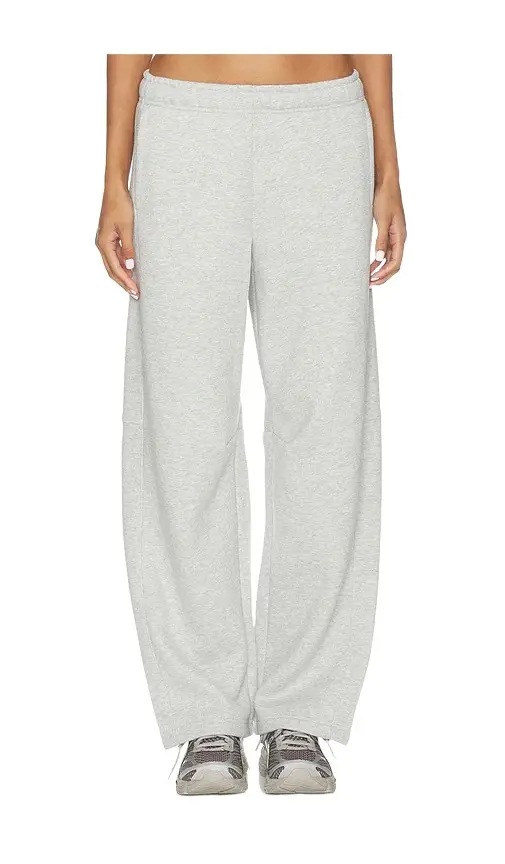 WellBeing + BeingWell WellBeing + BeingWell Robin Barrel Sweatpant | Image 1 WellBeing + BeingWell WellBeing + BeingWell Robin Barrel Sweatpant | Image 1