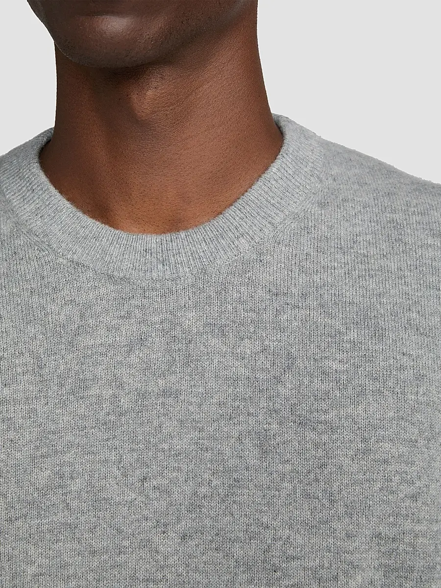Frame Men's Lightweight Cashmere Crewneck Sweater | Thumbnail 5