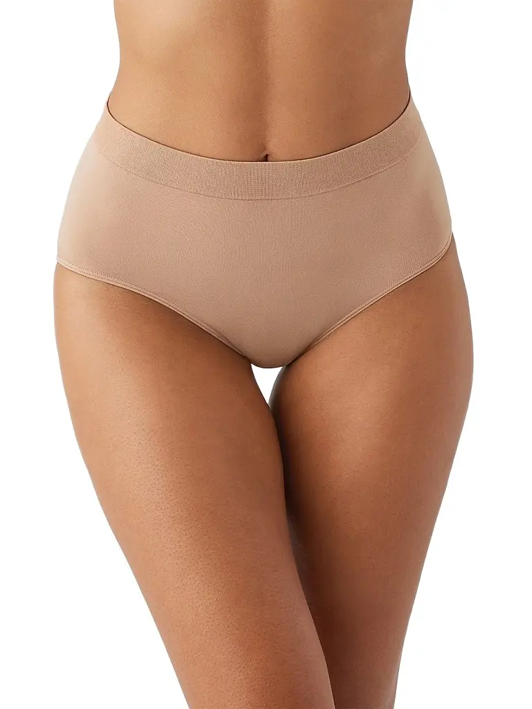 Wacoal Women's B-Smooth Brief - Praline - Size XXXL | Image 1 Wacoal Women's B-Smooth Brief - Praline - Size XXXL | Image 1