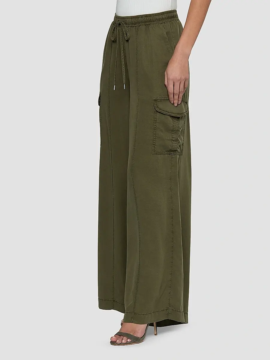 L'Agence Women's Chandler Drawstring Cargo Pants | Thumbnail 5 L'Agence Women's Chandler Drawstring Cargo Pants | Thumbnail 5