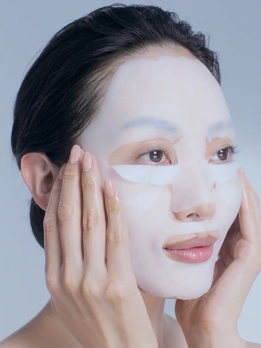 CLÉ DE PEAU BEAUTÉ Brightening Mask Supreme | Thumbnail 4 CLÉ DE PEAU BEAUTÉ Brightening Mask Supreme | Thumbnail 4