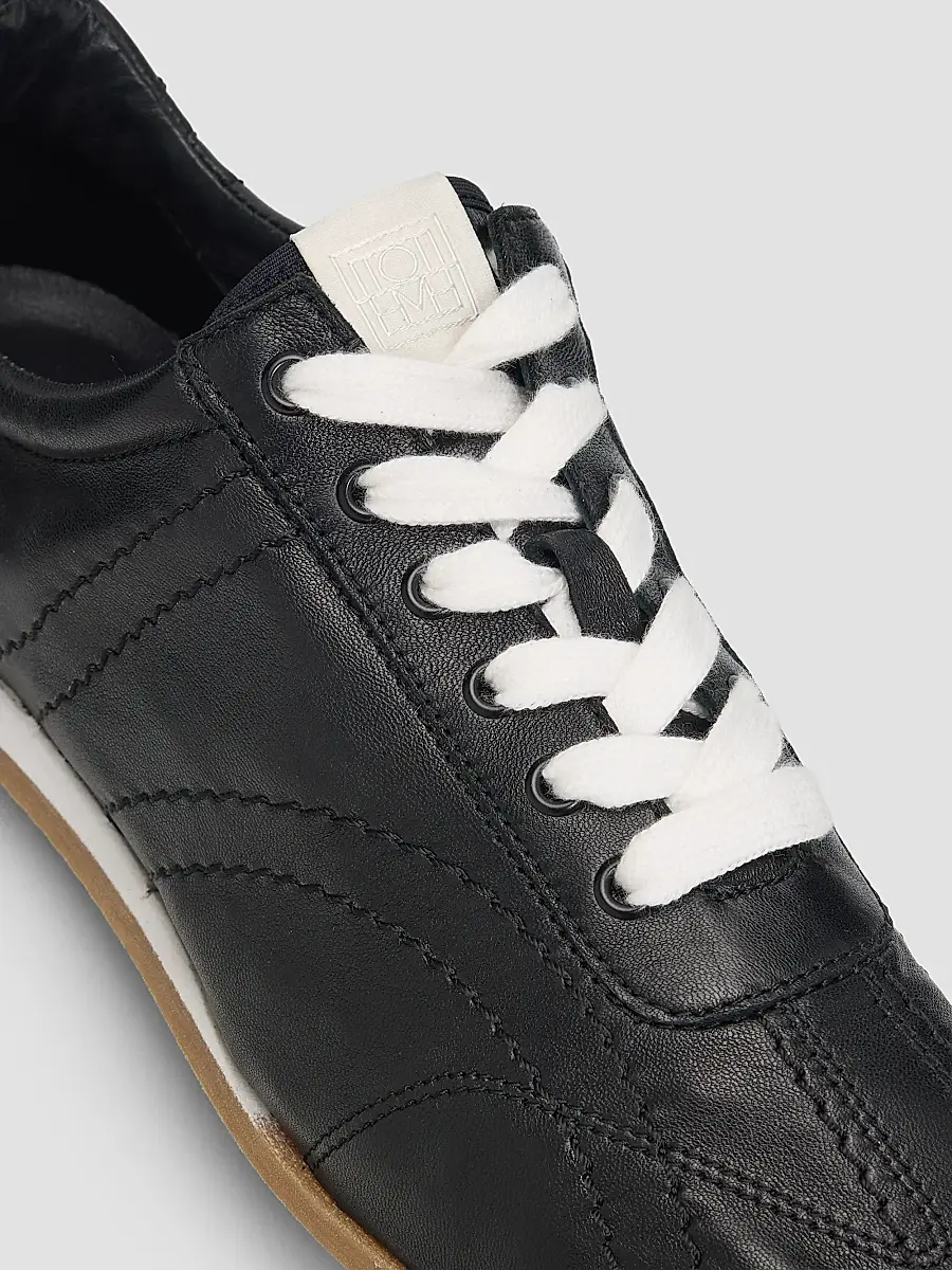 TOTEME Women's Flex Leather Low-Top Sneakers | Thumbnail 5