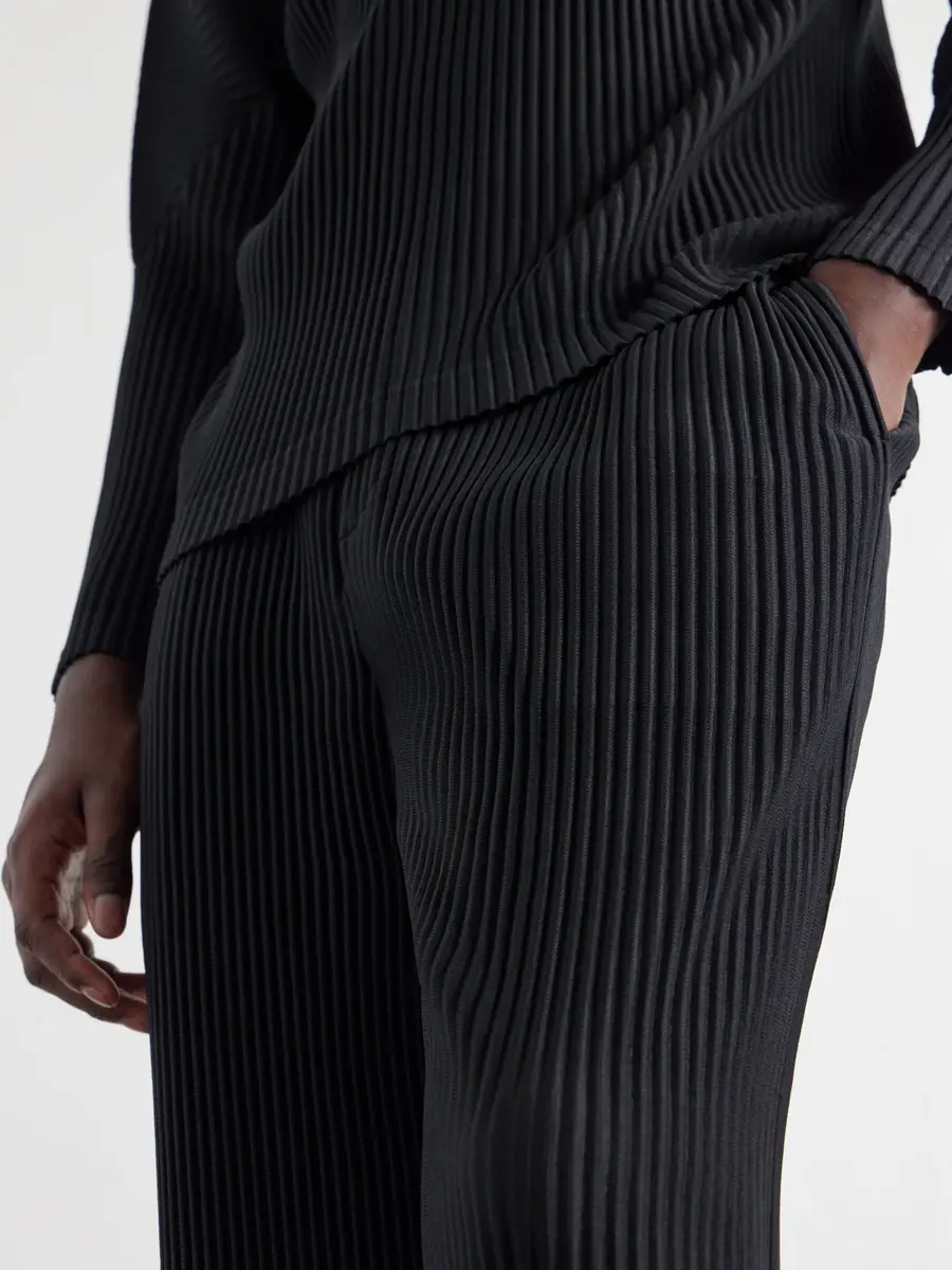 Homme Plissé Issey Miyake Mc July Pleated Straight-Leg Trousers - Men | Thumbnail 5