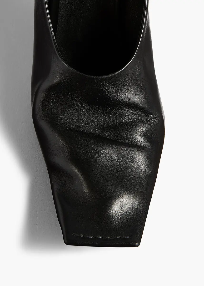 Khaite Marlene Pump In Black Glazed Leather | Thumbnail 5