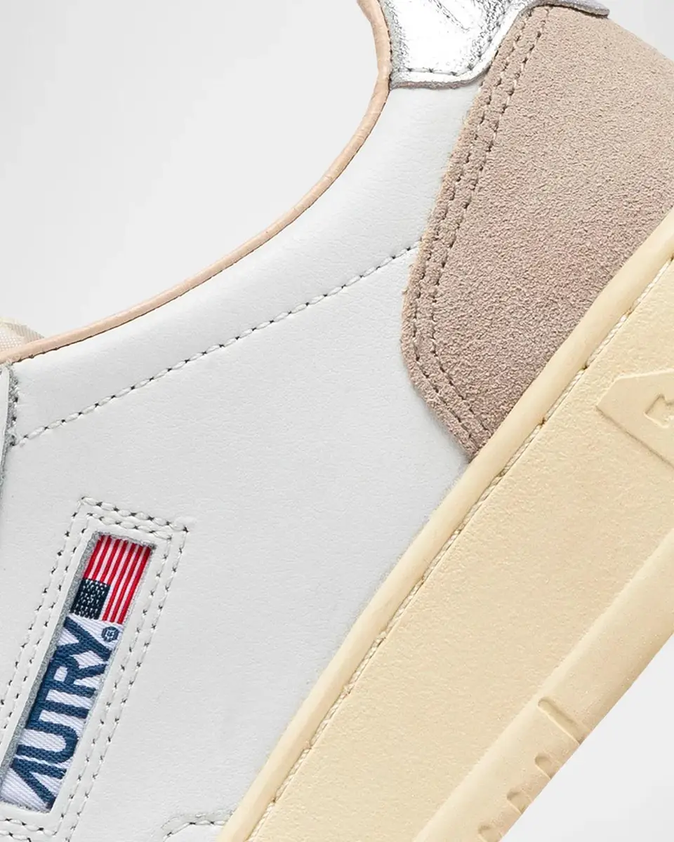 Autry Medalist Mixed Leather Low-Top Sneakers | Thumbnail 4 Autry Medalist Mixed Leather Low-Top Sneakers | Thumbnail 4
