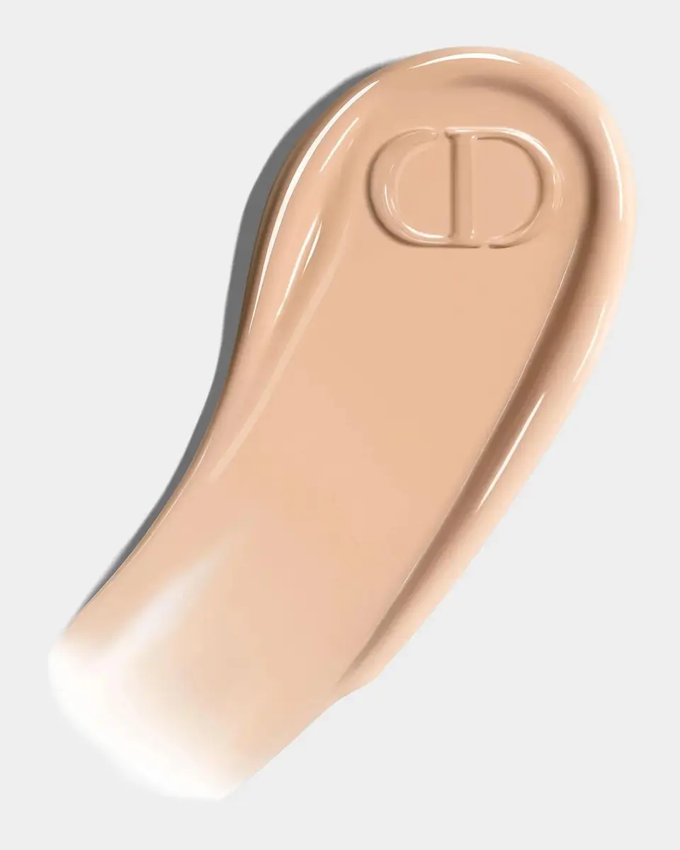 Dior Forever Skin Glow Foundation | Thumbnail 2 Dior Forever Skin Glow Foundation | Thumbnail 2