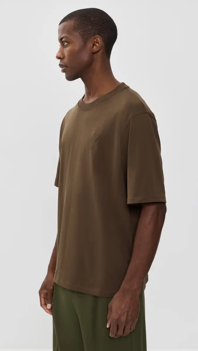 AMI Embossed Big De Coeur Quota T-Shirt | Thumbnail 4