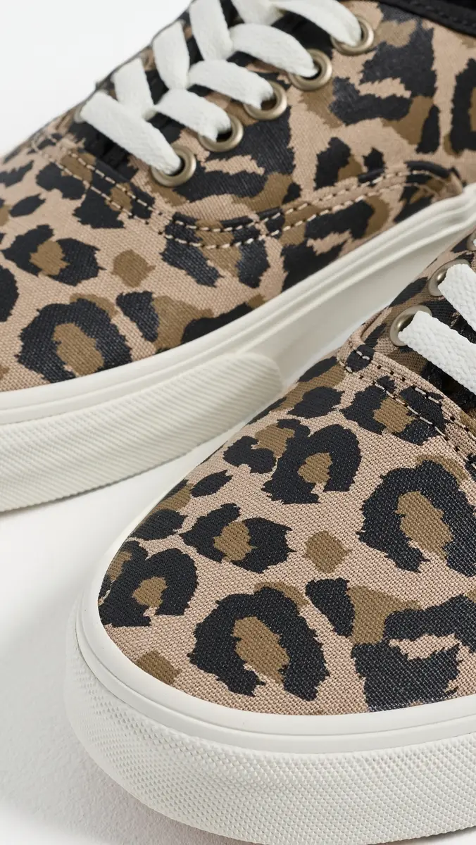 Vans Authentic Sneakers | Thumbnail 6