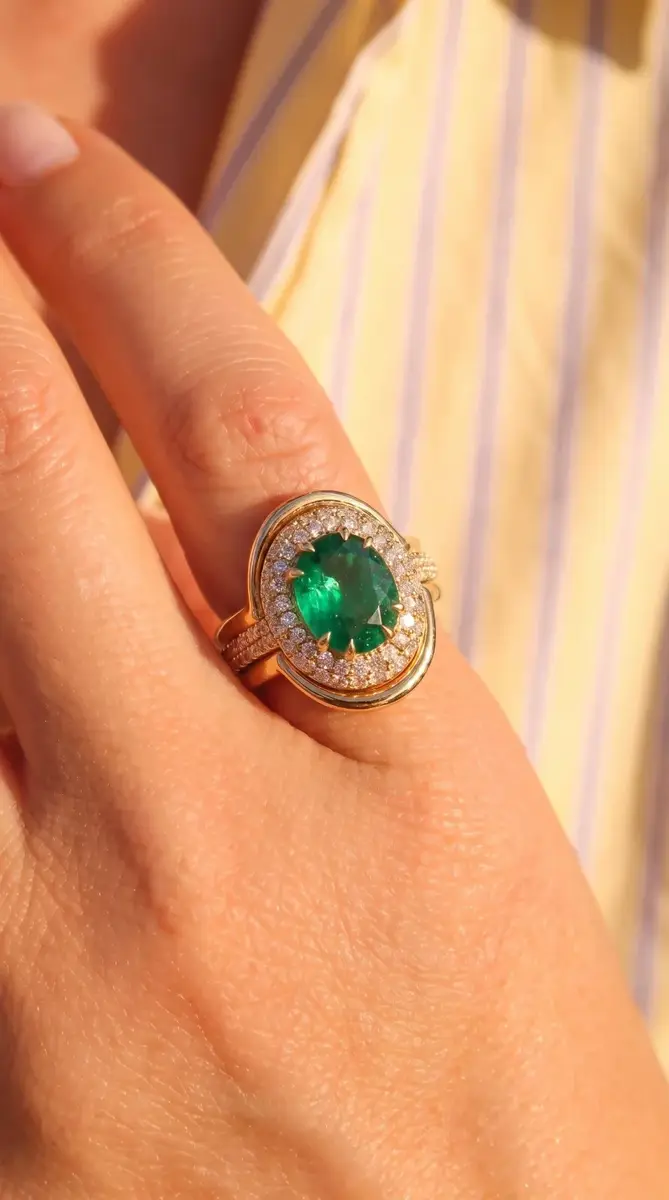 Wish Fine Jewelry 2.37ct Diamond Emerald 18K Gold Signet Ring | Thumbnail 6 Wish Fine Jewelry 2.37ct Diamond Emerald 18K Gold Signet Ring | Thumbnail 6