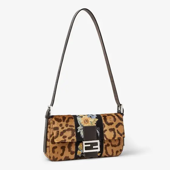 Fendi Baguette 26424 Jaguar Print Cavallino Leather Bag with Embroidery | Thumbnail 4
