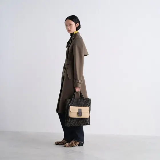 Fendi Mackintosh Fabric Trench Coat | Thumbnail 4 Fendi Mackintosh Fabric Trench Coat | Thumbnail 4