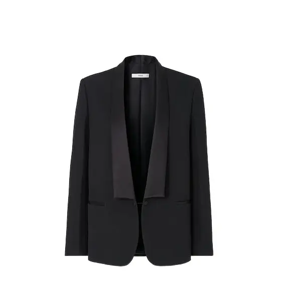 Fendi Menswear-inspired single-breasted blazer, an essential | Image 1 Fendi Menswear-inspired single-breasted blazer, an essential | Image 1