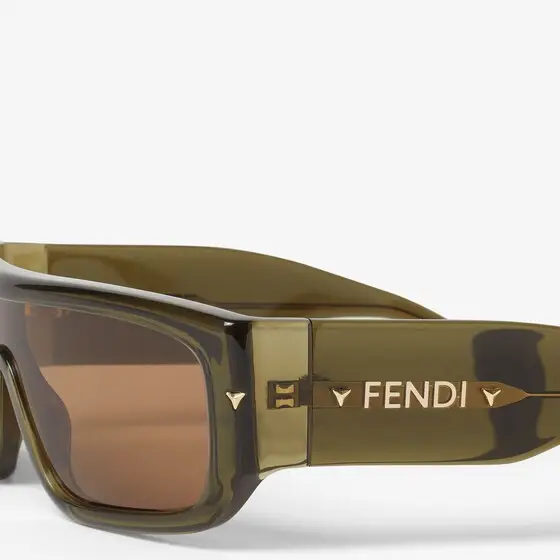 Fendi Screen Sunglasses in Transparent Green Acetate | Thumbnail 3 Fendi Screen Sunglasses in Transparent Green Acetate | Thumbnail 3