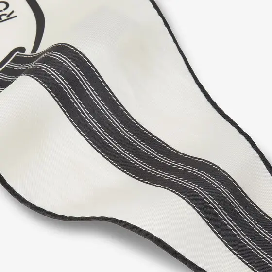 Fendi Selleria Foulard | Thumbnail 3