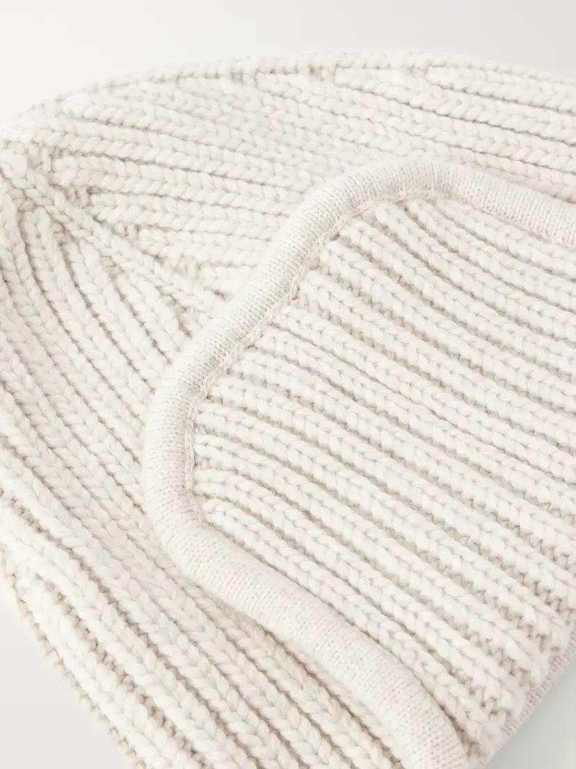 Johnstons of Elgin Dewar Ribbed Cashmere Trapper Hat | Thumbnail 4 Johnstons of Elgin Dewar Ribbed Cashmere Trapper Hat | Thumbnail 4