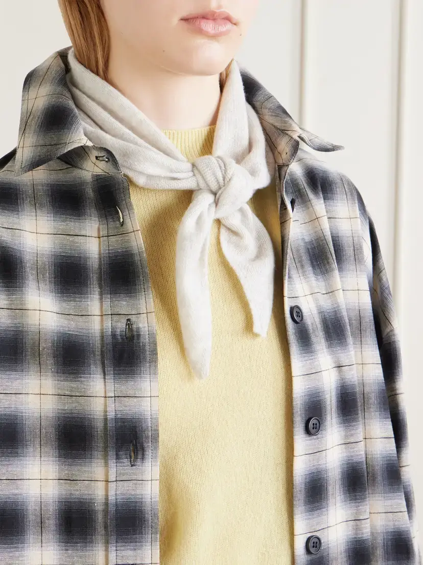 Johnstons of Elgin Reel Cashmere Scarf | Thumbnail 2