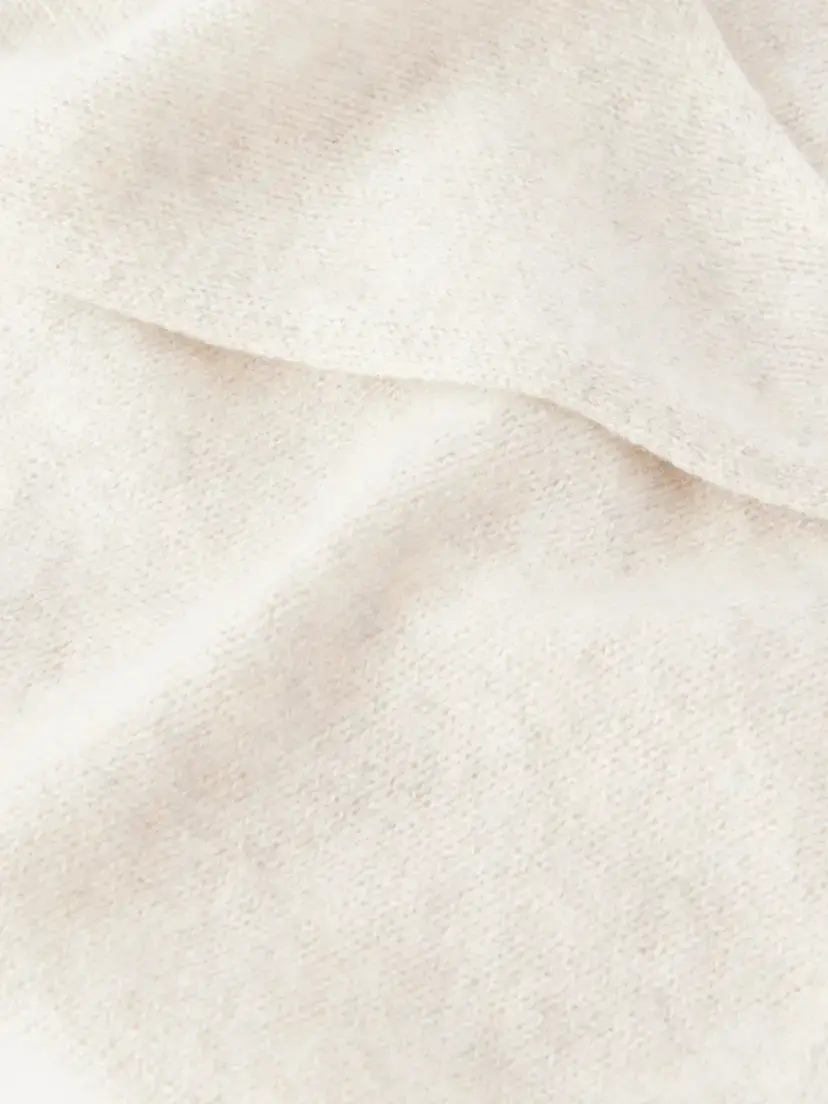 Johnstons of Elgin Reel Cashmere Scarf | Thumbnail 3
