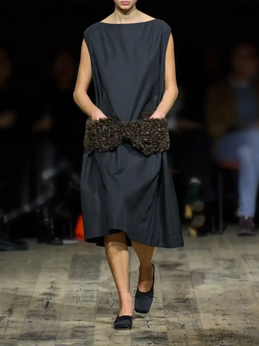 Simone Rocha Plush-trimmed Twill Midi Dress | Thumbnail 5 Simone Rocha Plush-trimmed Twill Midi Dress | Thumbnail 5