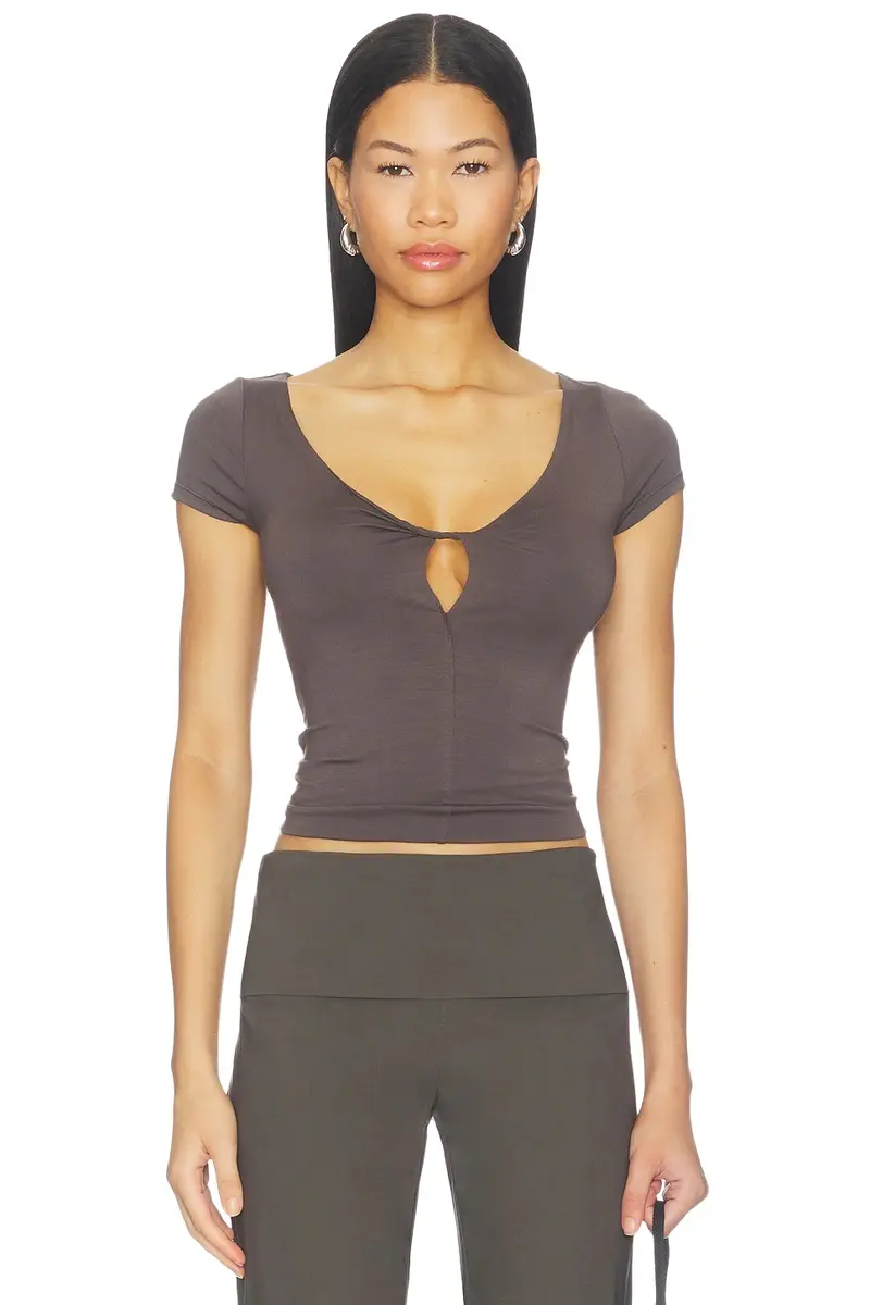 Geel Connor Top