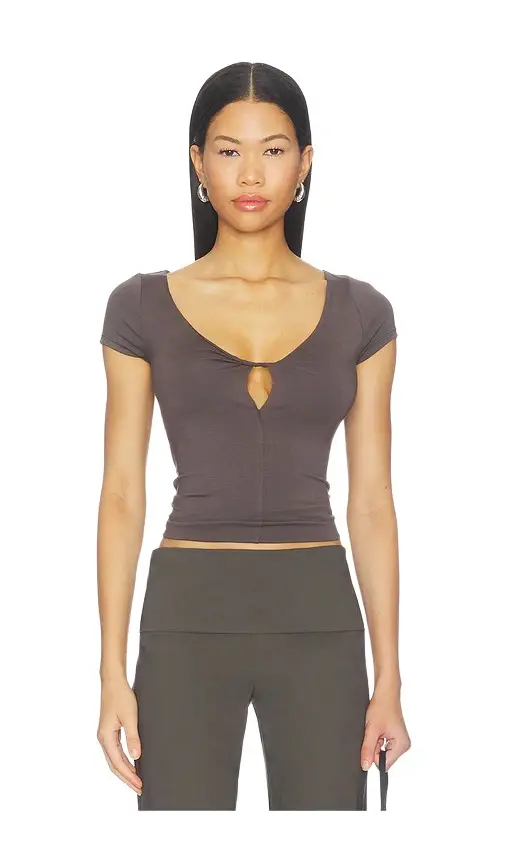 Geel Connor Top