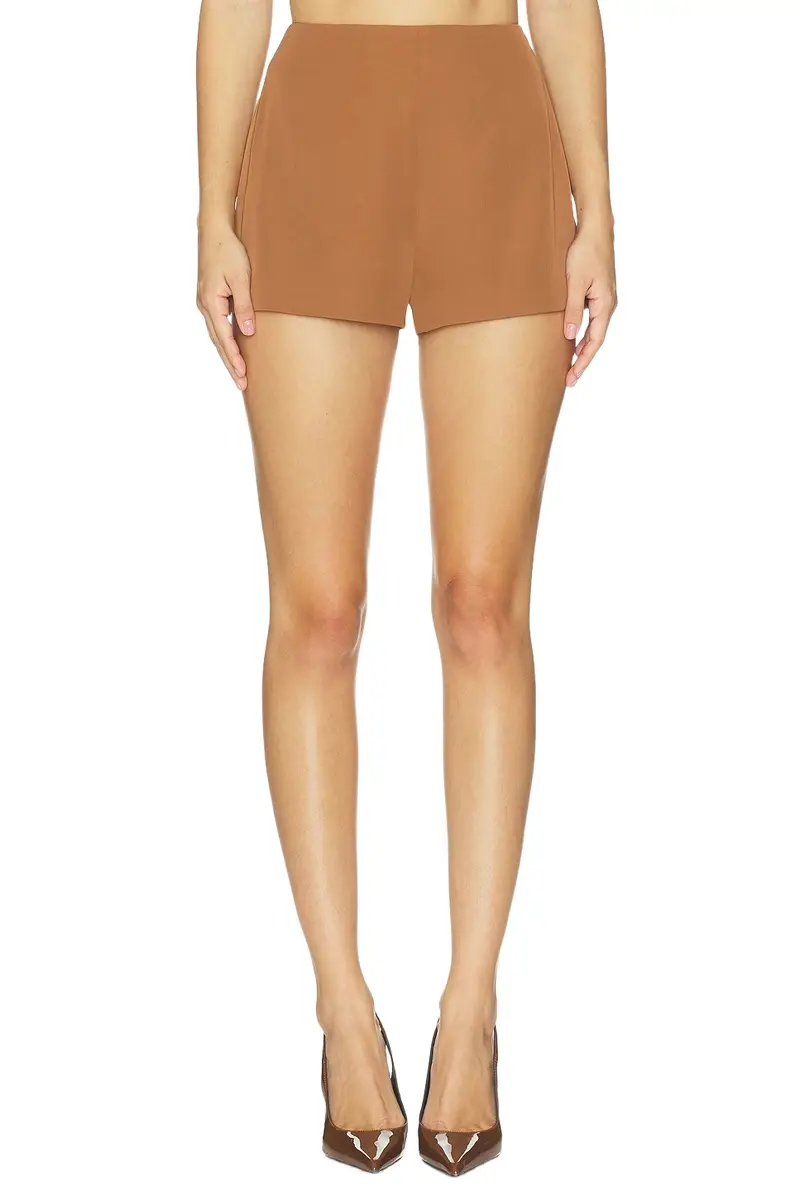 Nonchalant Label Clara Short