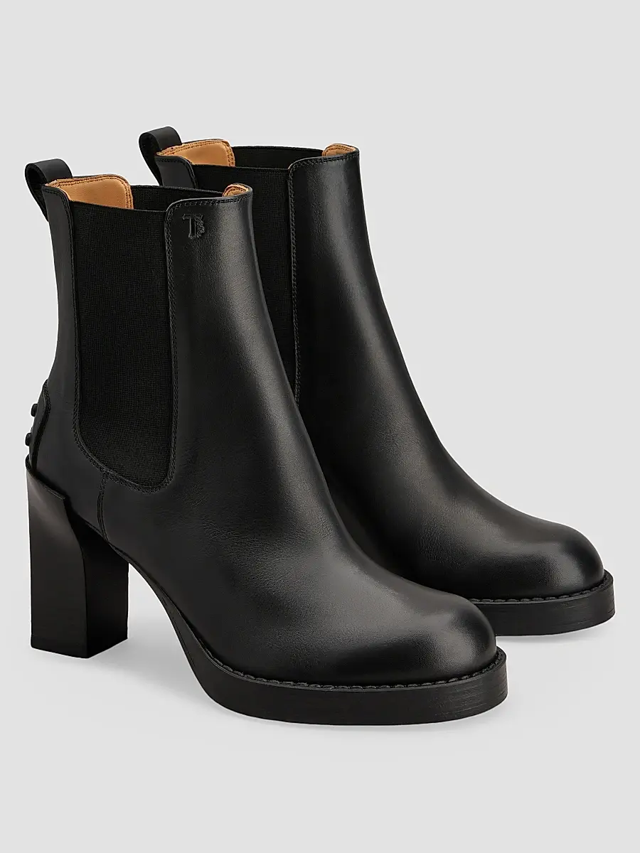 Tod's Women's 80MM Leather Chelsea Boots | Thumbnail 5