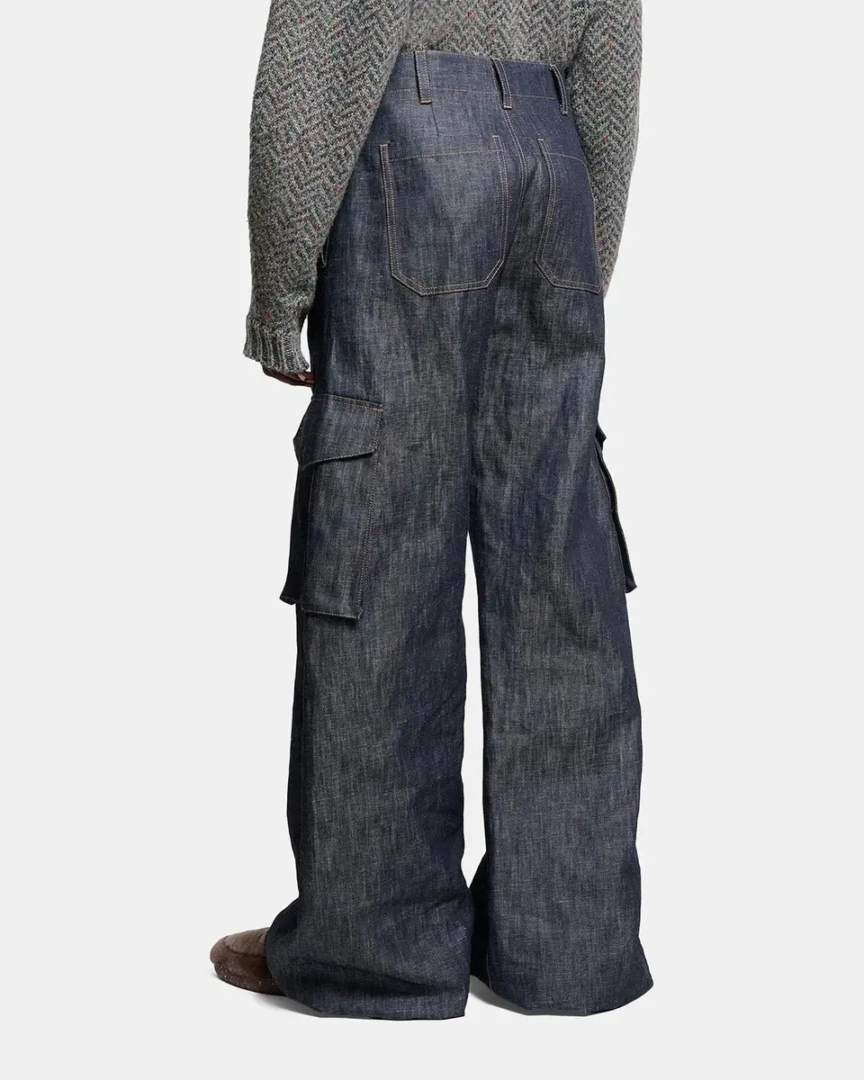 Gabriela Hearst Eos Cotton-Linen Sculptural Flared Cargo Pants | Thumbnail 3 Gabriela Hearst Eos Cotton-Linen Sculptural Flared Cargo Pants | Thumbnail 3