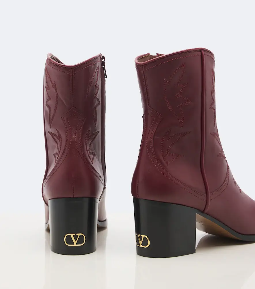 Valentino Garavani VLogo embroidered leather cowboy boots | Thumbnail 4 Valentino Garavani VLogo embroidered leather cowboy boots | Thumbnail 4
