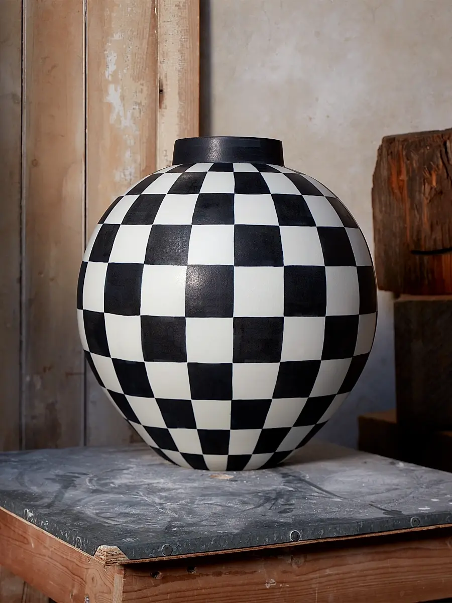 L'Objet Atelier Damier Check Vase | Thumbnail 8 L'Objet Atelier Damier Check Vase | Thumbnail 8