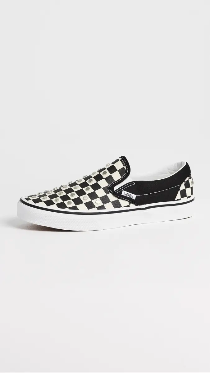 Vans Classic Slip On Unisex Sneakers | Thumbnail 2