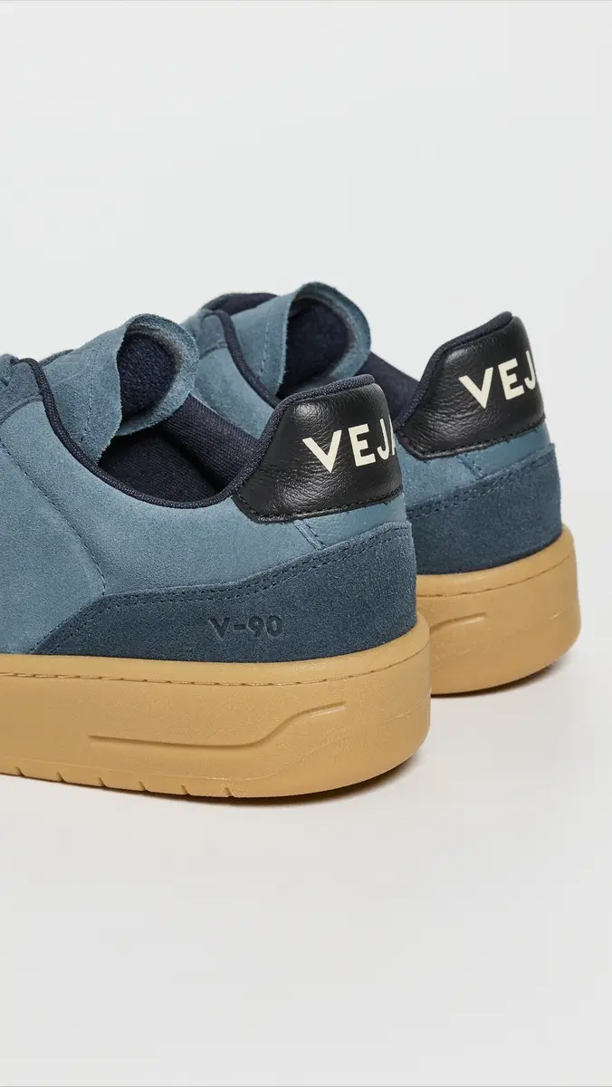 Veja V-90 Sneakers | Thumbnail 3 Veja V-90 Sneakers | Thumbnail 3