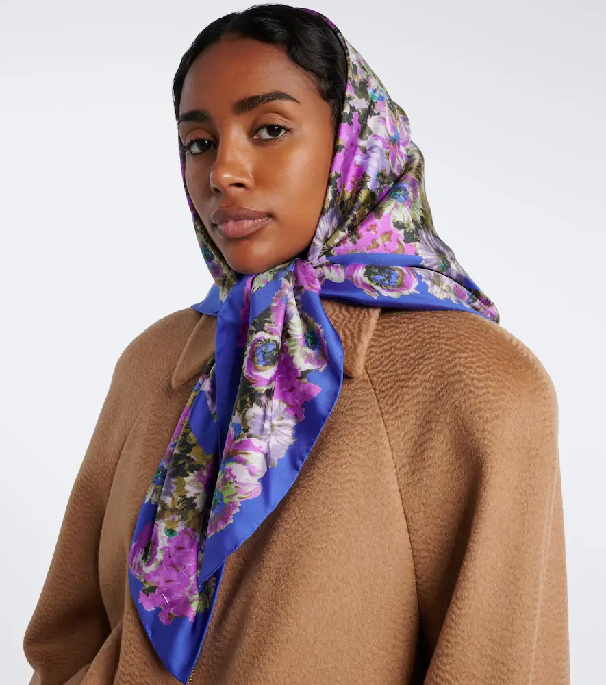 Valentino Garavani Floral silk scarf | Thumbnail 5 Valentino Garavani Floral silk scarf | Thumbnail 5