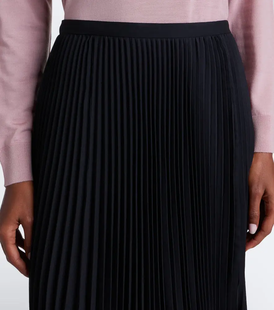 Valentino Garavani Asymmetric plissé georgette midi skirt | Thumbnail 2
