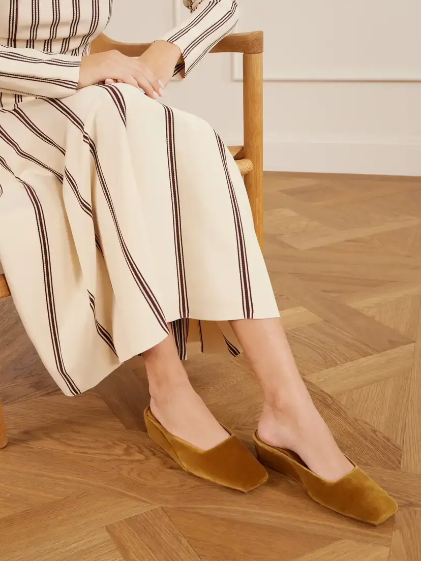 Zimmermann Atelier Velvet Mules | Thumbnail 2