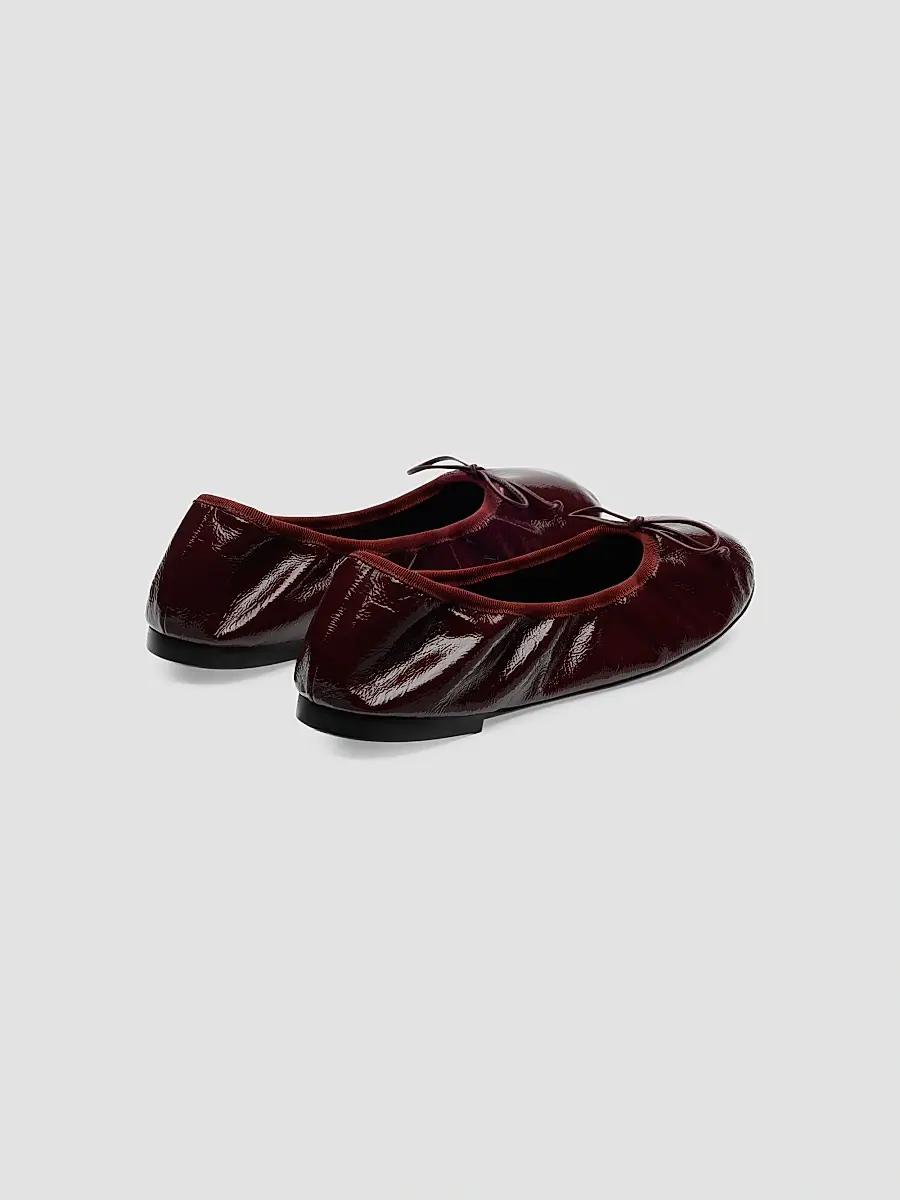 Stuart Weitzman Women's Nia Patent Leather Ballet Flats - Boy'senberry | Thumbnail 3 Stuart Weitzman Women's Nia Patent Leather Ballet Flats - Boy'senberry | Thumbnail 3