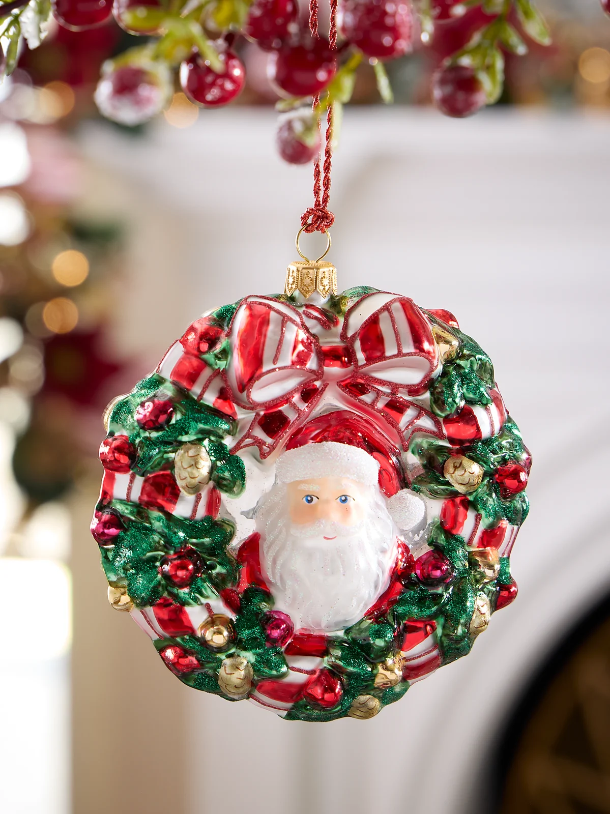 Glassware Art Studio Santa Wreath Glass Ornament
