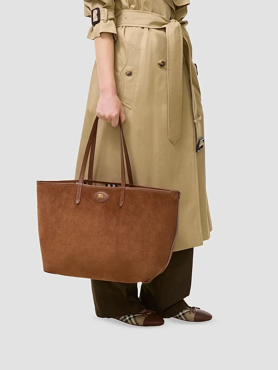 Burberry Women's Medium Bloomsbury Check Reversible Tote Bag | Thumbnail 3 Burberry Women's Medium Bloomsbury Check Reversible Tote Bag | Thumbnail 3