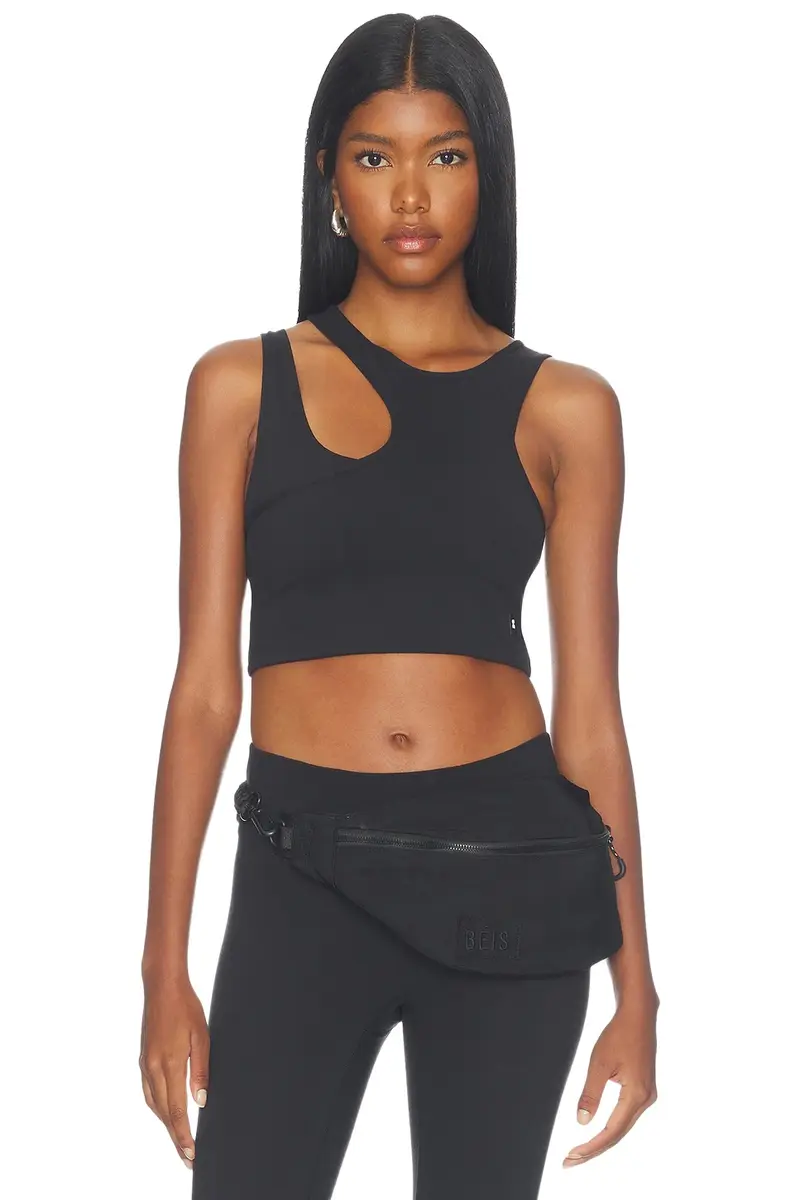 Studio Asymmetric Crop