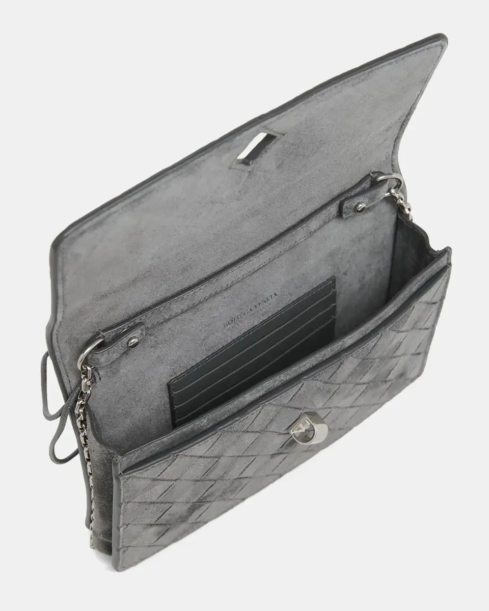 Bottega Veneta Andiamo Suede Wallet-On-Chain | Thumbnail 4