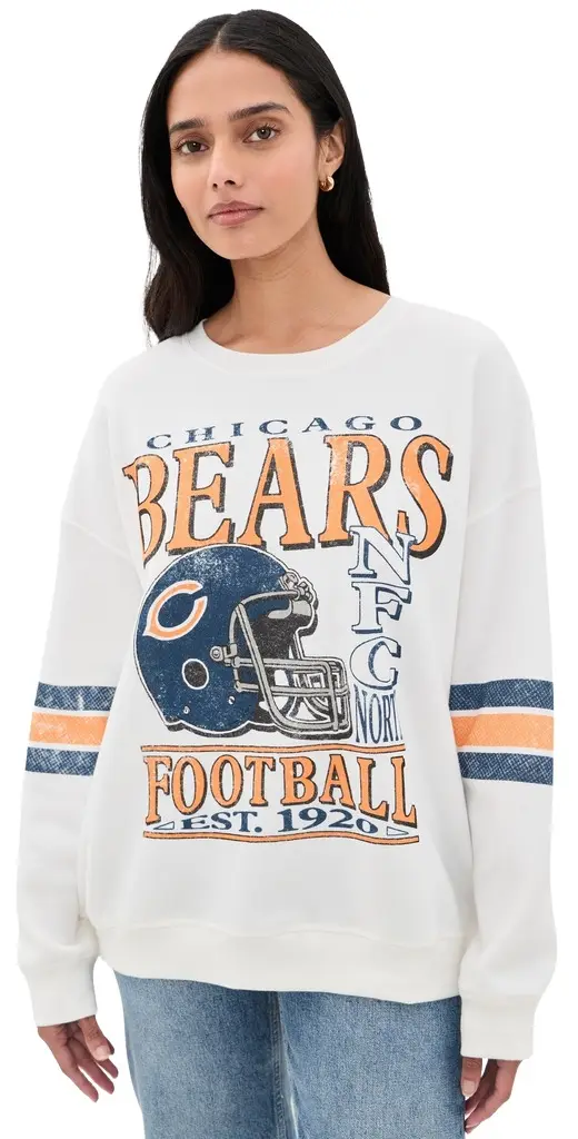 Junk Food Chicago Bears Oversized Striped Fleece Sweatshirt Vintage White S | Image 1 Junk Food Chicago Bears Oversized Striped Fleece Sweatshirt Vintage White S | Image 1