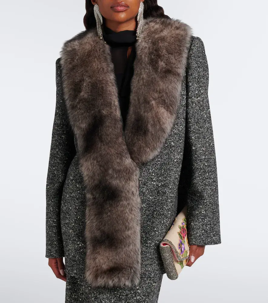 Valentino Garavani Shearling-trimmed wool-blend bouclé blazer | Thumbnail 2 Valentino Garavani Shearling-trimmed wool-blend bouclé blazer | Thumbnail 2