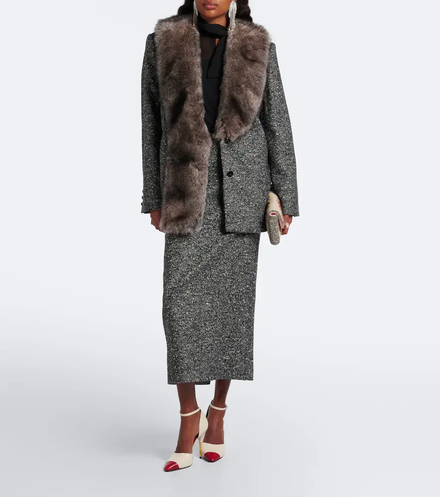Valentino Garavani Shearling-trimmed wool-blend bouclé blazer | Thumbnail 3 Valentino Garavani Shearling-trimmed wool-blend bouclé blazer | Thumbnail 3