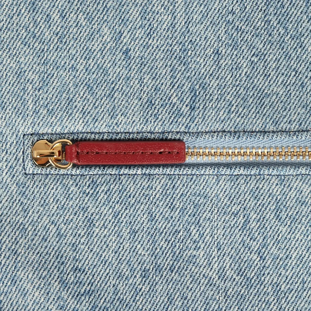 Chanel Chanel Maxi "Souplissimo" Large Flap Bag Blue Denim Gold Hardware | Thumbnail 8