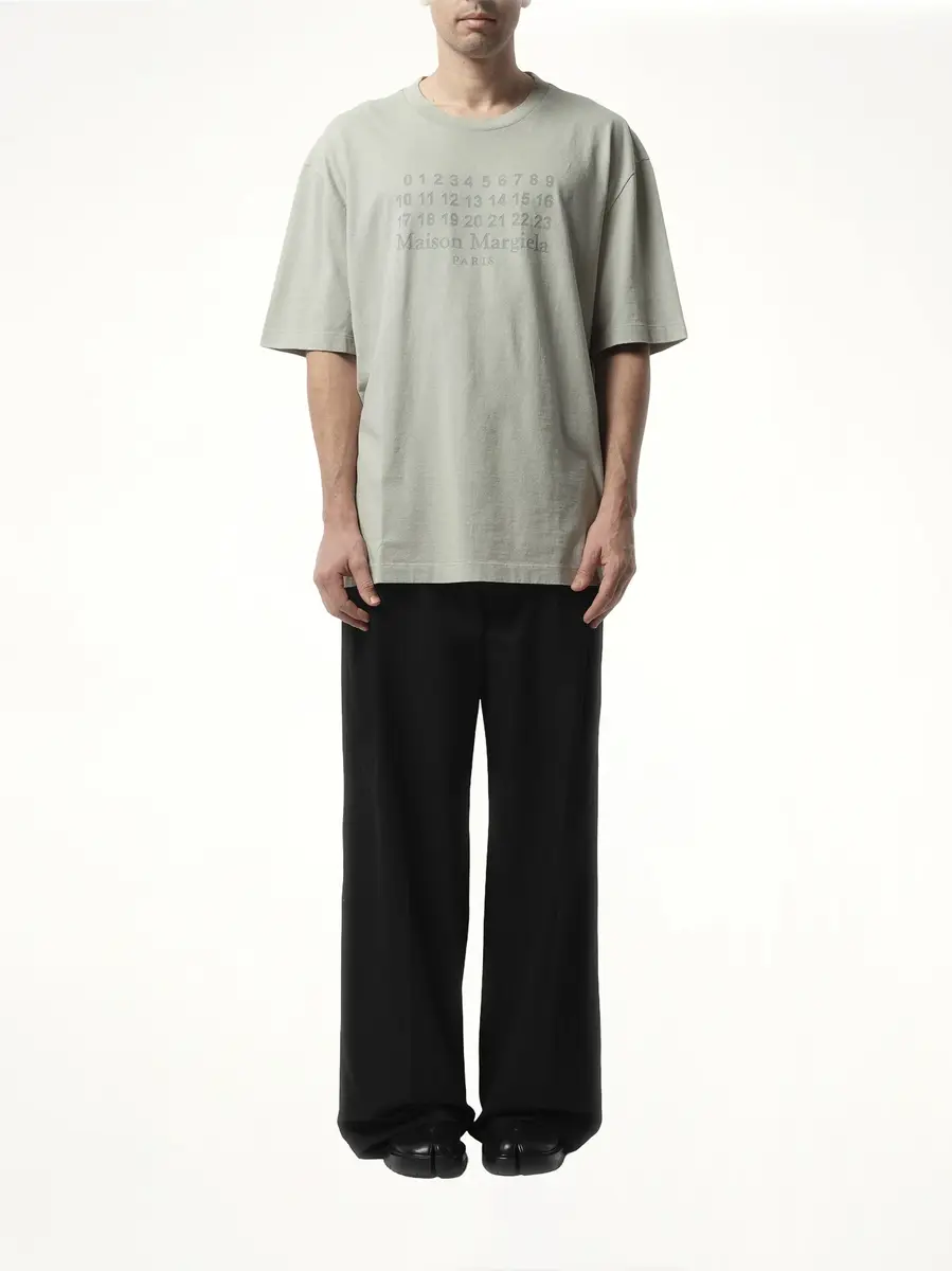 Maison Margiela Number Logo T-shirt | Thumbnail 4 Maison Margiela Number Logo T-shirt | Thumbnail 4