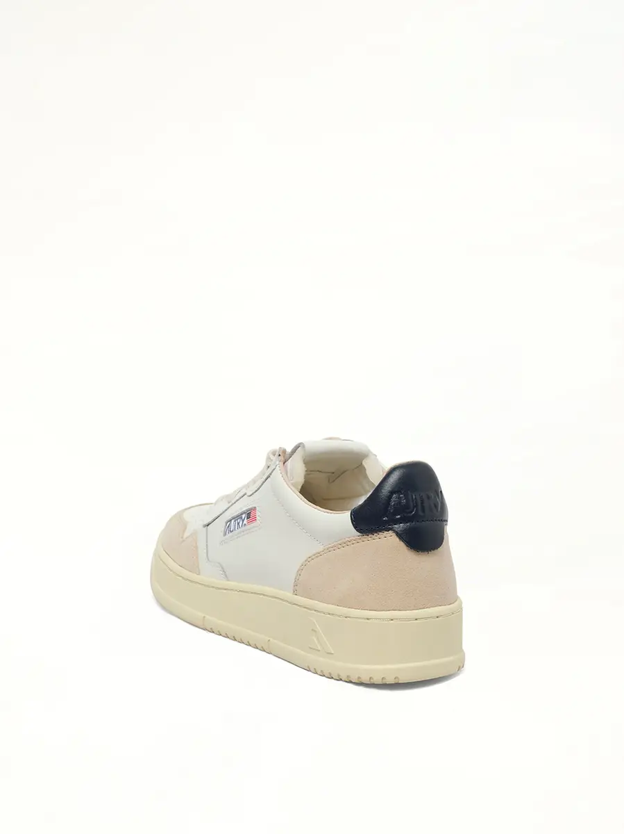 Autry Medalist Low Sneakers in White/blue | Thumbnail 4